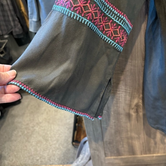 Time for Me 3X Tunic Embroidered Gray Long Bell Sleeves - Picture 8 of 12